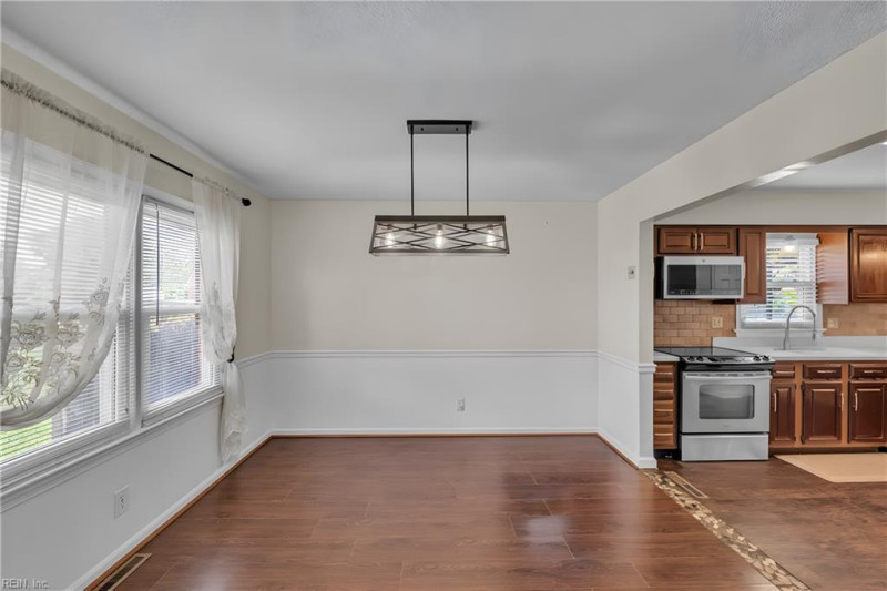Photo 21 of 46 residential for sale in Virginia Beach virginia