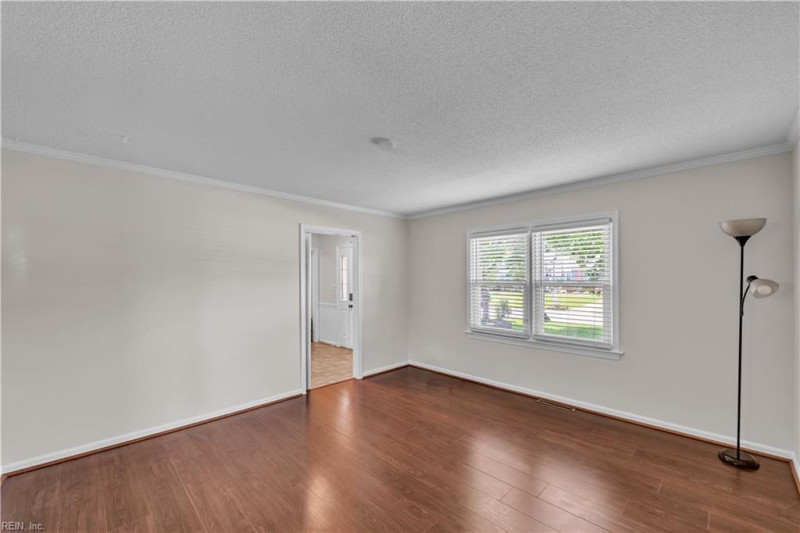 Photo 24 of 46 residential for sale in Virginia Beach virginia