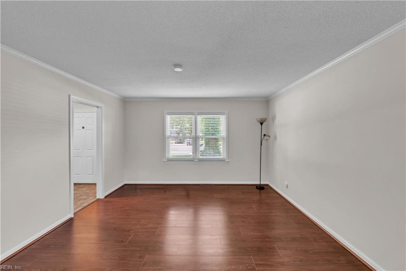 Photo 25 of 46 residential for sale in Virginia Beach virginia