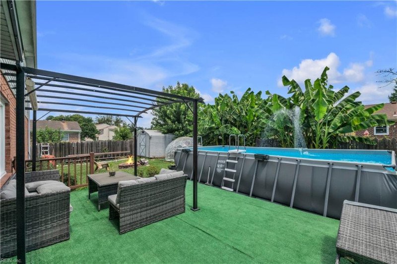 Photo 4 of 46 residential for sale in Virginia Beach virginia
