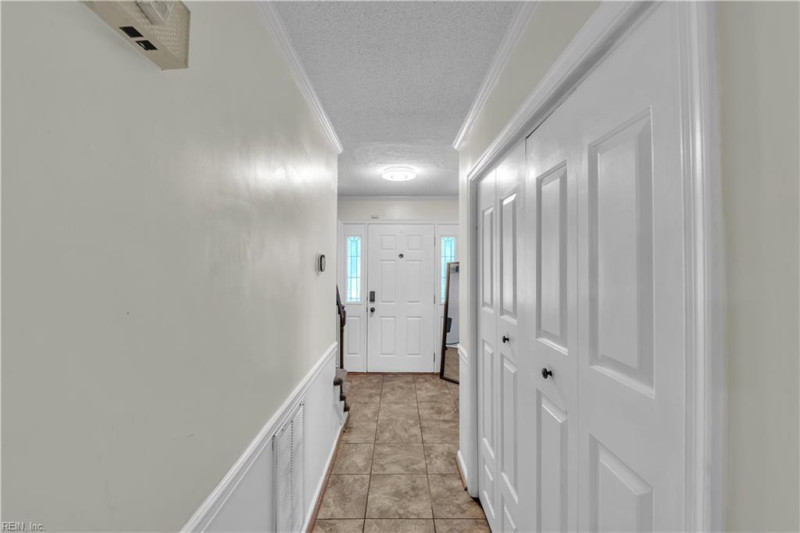 Photo 8 of 46 residential for sale in Virginia Beach virginia