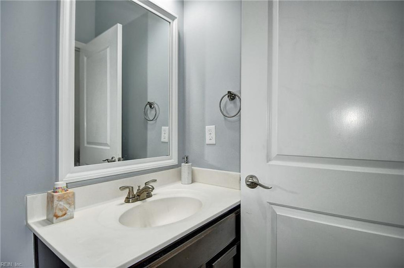 Photo 17 of 44 residential for sale in Chesapeake virginia