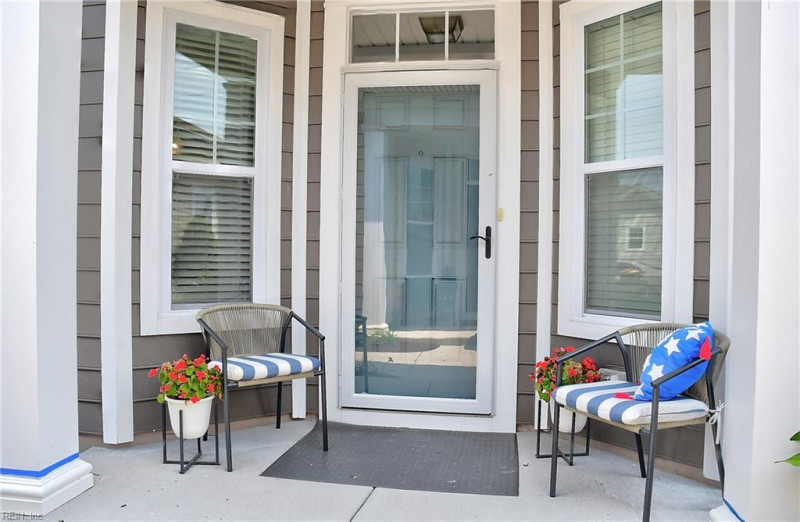 Photo 3 of 44 residential for sale in Chesapeake virginia