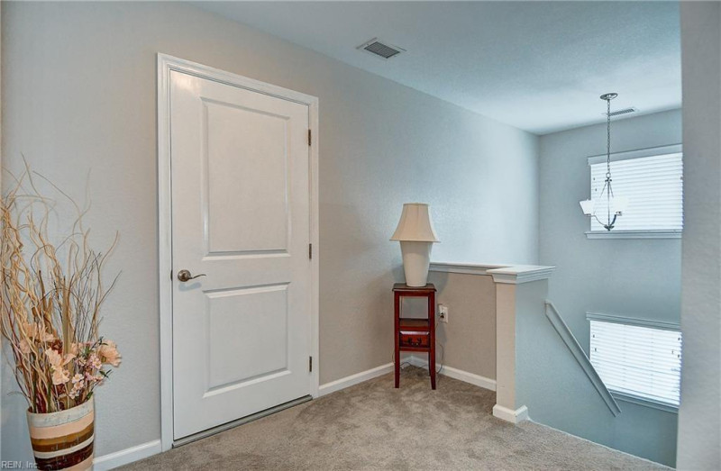 Photo 33 of 44 residential for sale in Chesapeake virginia