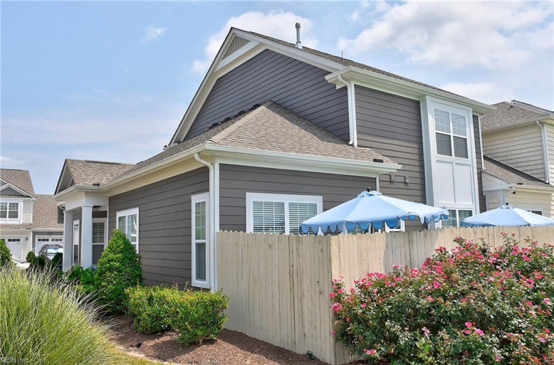 Photo 6 of 44 residential for sale in Chesapeake virginia