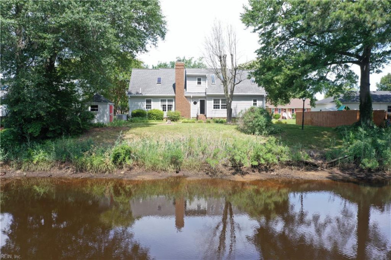 Photo 39 of 45 residential for sale in Chesapeake virginia
