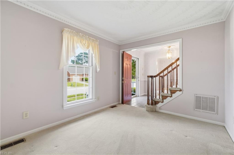 Photo 6 of 45 residential for sale in Chesapeake virginia