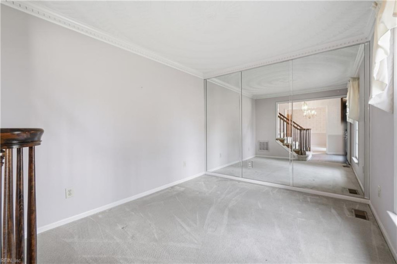 Photo 7 of 45 residential for sale in Chesapeake virginia