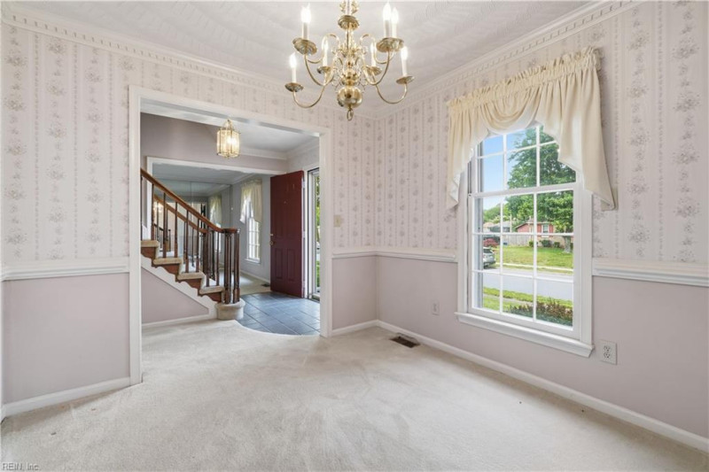 Photo 8 of 45 residential for sale in Chesapeake virginia