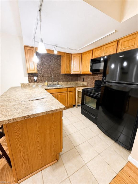 Photo 4 of 10 residential for sale in Virginia Beach virginia