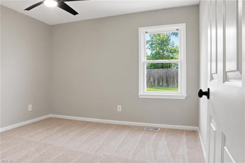 Photo 19 of 31 residential for sale in Chesapeake virginia