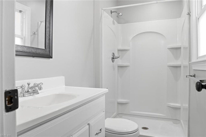 Photo 22 of 31 residential for sale in Chesapeake virginia