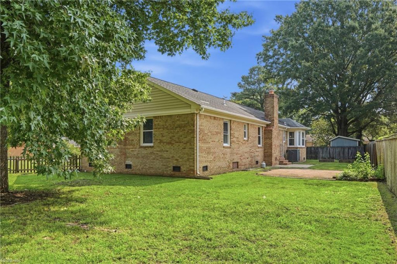 Photo 23 of 31 residential for sale in Chesapeake virginia