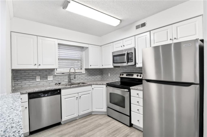 Photo 2 of 33 residential for sale in Newport News virginia