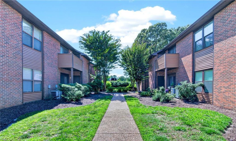 Photo 27 of 33 residential for sale in Newport News virginia