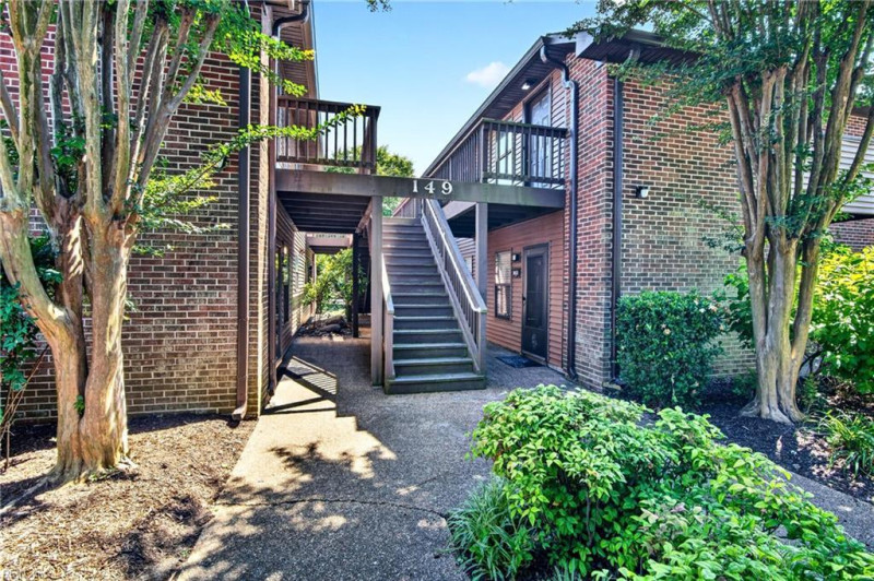 Photo 28 of 33 residential for sale in Newport News virginia