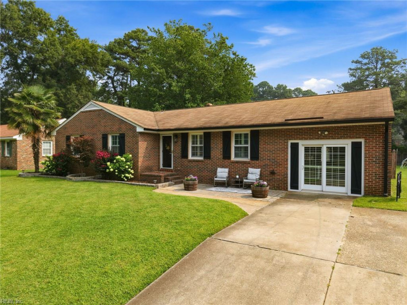 Photo 2 of 24 residential for sale in Chesapeake virginia Photo 2 of 24 residential for sale in Chesapeake virginia