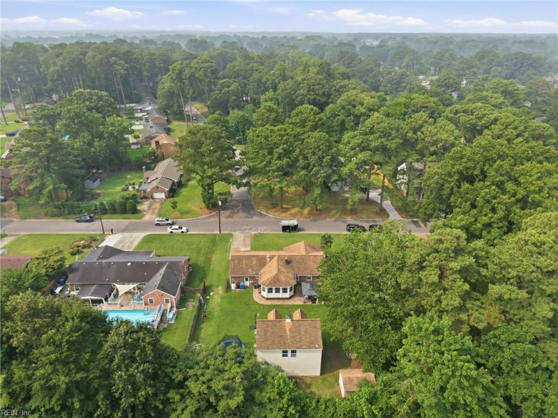 Photo 31 of 32 residential for sale in Chesapeake virginia
