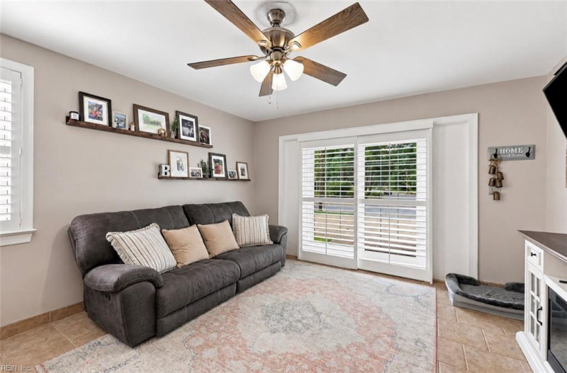 Photo 7 of 24 residential for sale in Chesapeake virginia Photo 7 of 24 residential for sale in Chesapeake virginia