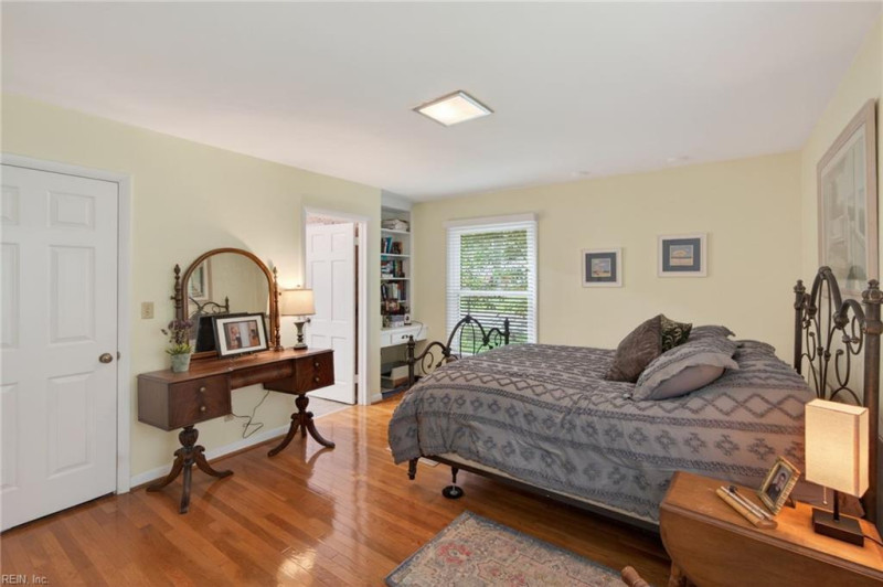 Photo 26 of 41 residential for sale in Norfolk virginia