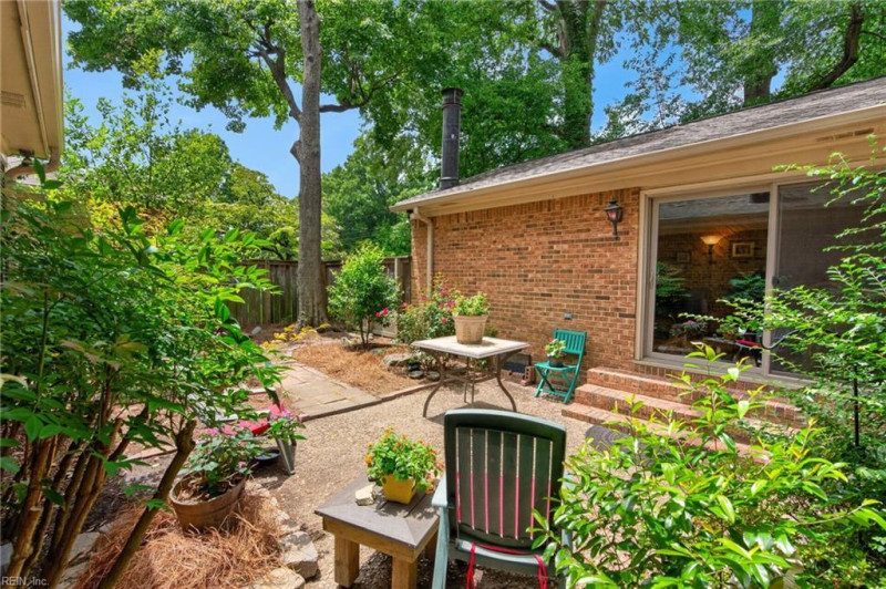 Photo 36 of 41 residential for sale in Norfolk virginia
