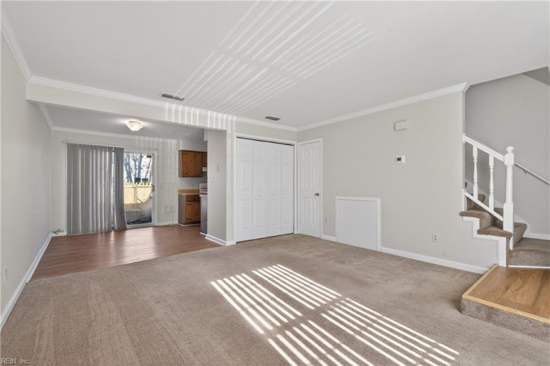 Photo 10 of 16 residential for sale in Chesapeake virginia