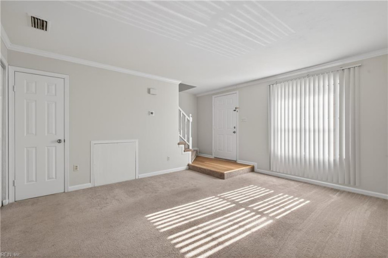 Photo 11 of 16 residential for sale in Chesapeake virginia