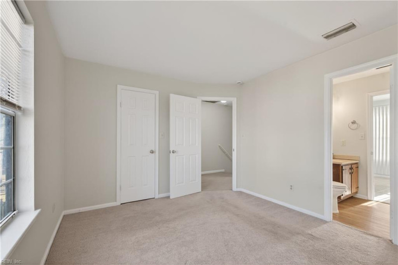 Photo 13 of 16 residential for sale in Chesapeake virginia