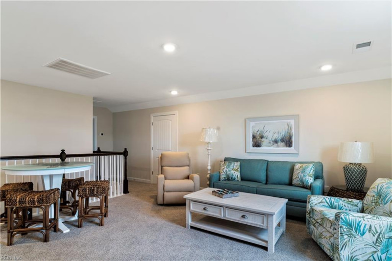 Photo 16 of 30 residential for sale in Chesapeake virginia
