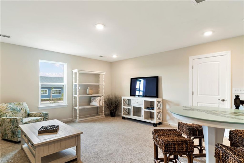 Photo 17 of 30 residential for sale in Chesapeake virginia