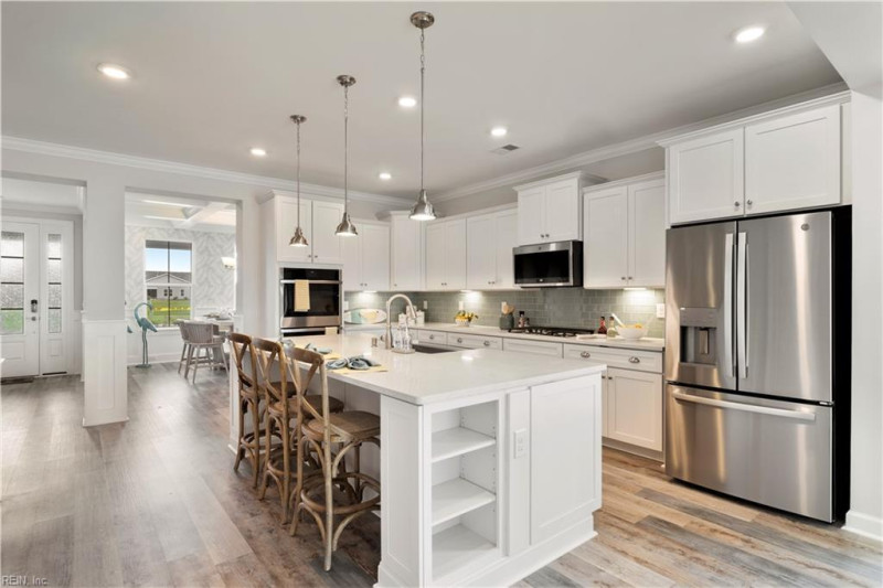 Photo 8 of 30 residential for sale in Chesapeake virginia