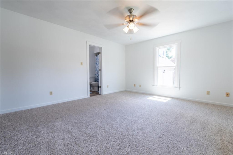 Photo 17 of 50 residential for sale in Chesapeake virginia Photo 17 of 50 residential for sale in Chesapeake virginia