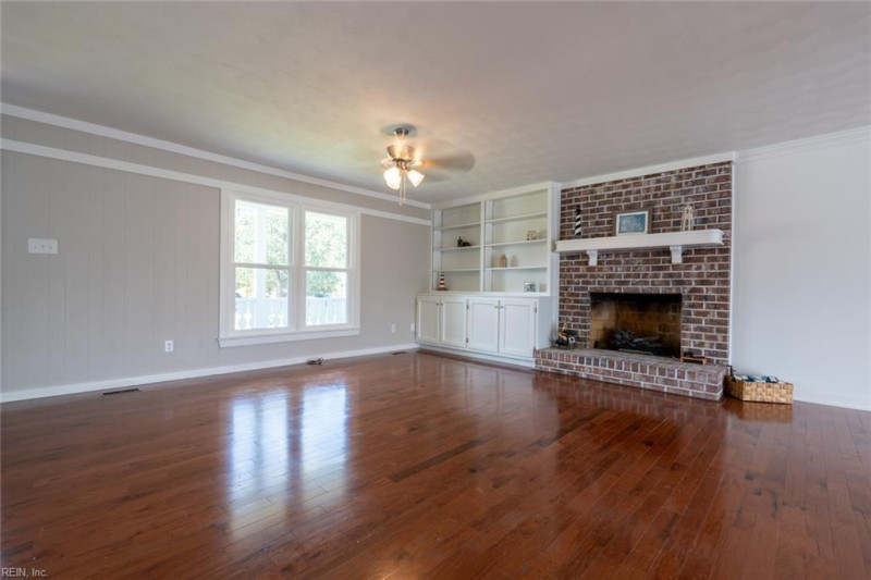 Photo 6 of 50 residential for sale in Chesapeake virginia Photo 6 of 50 residential for sale in Chesapeake virginia