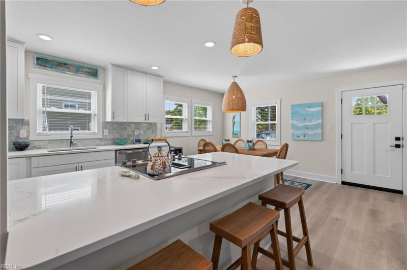Photo 13 of 50 residential for sale in Virginia Beach virginia
