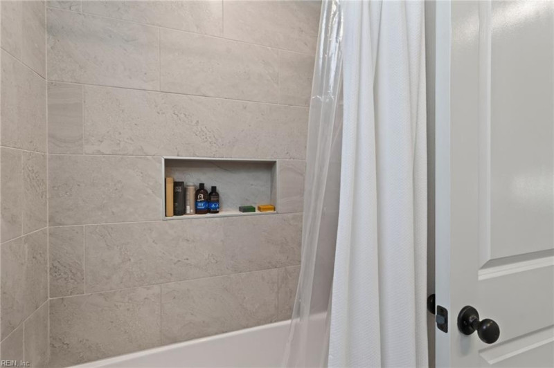 Photo 33 of 50 residential for sale in Virginia Beach virginia