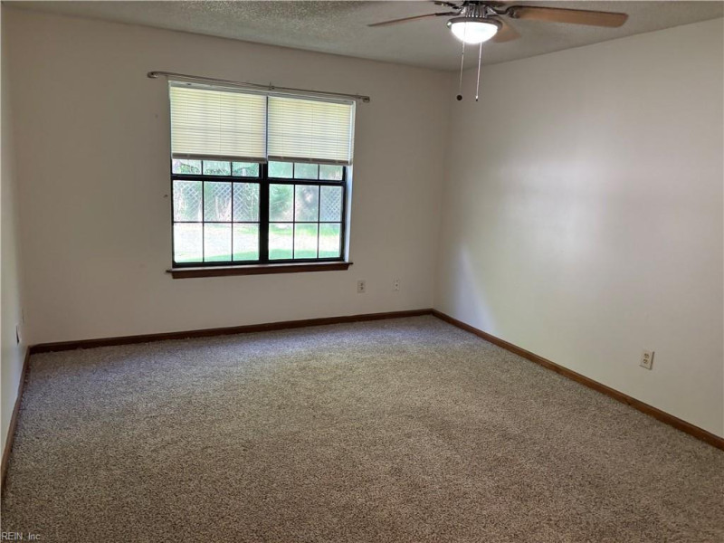 Photo 7 of 13 residential for sale in Virginia Beach virginia