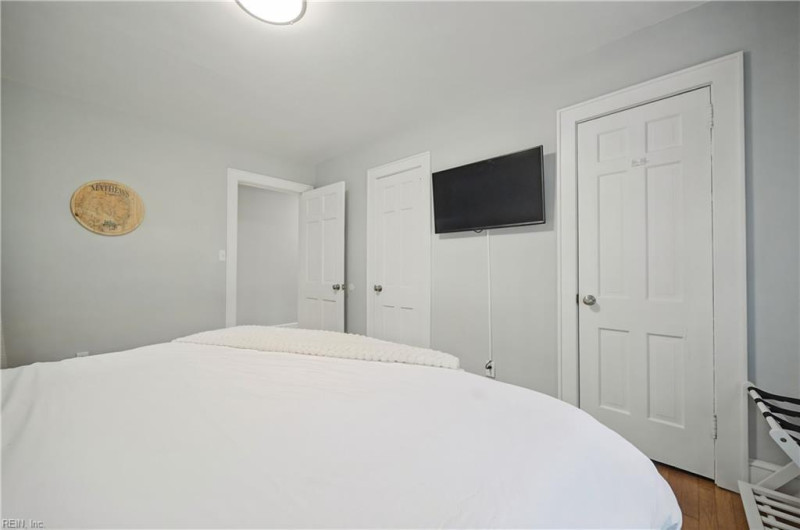 Photo 16 of 48 residential for sale in Mathews County virginia