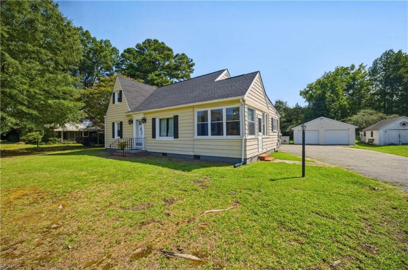 Photo 2 of 48 residential for sale in Mathews County virginia