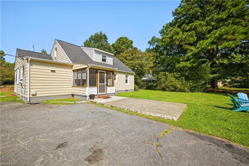 Photo 29 of 48 residential for sale in Mathews County virginia