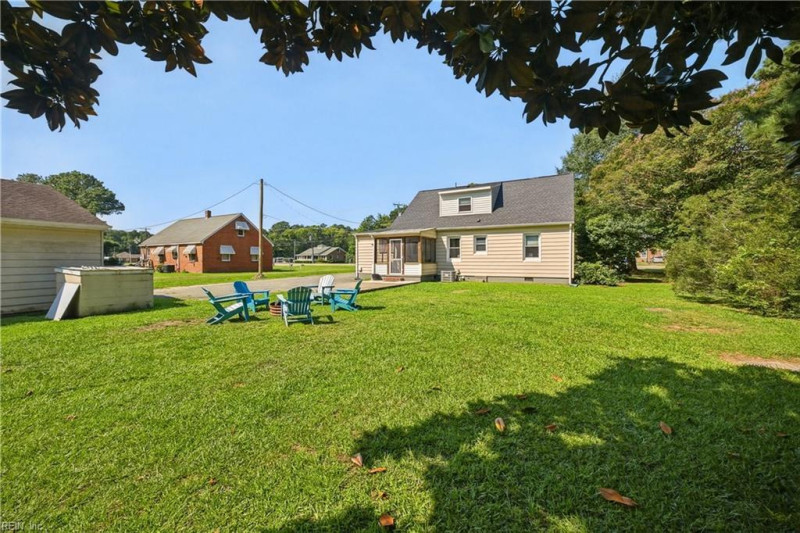 Photo 30 of 48 residential for sale in Mathews County virginia