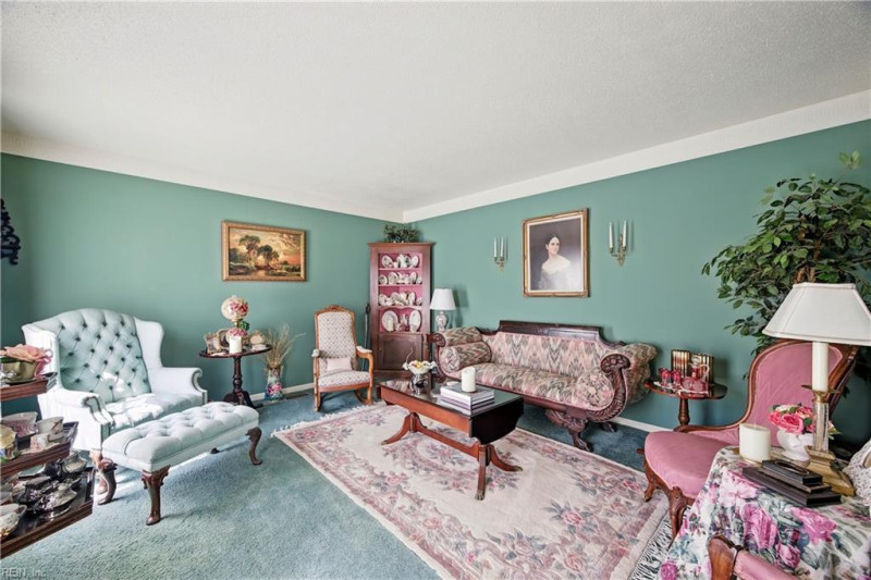 Photo 6 of 31 residential for sale in Hampton virginia
