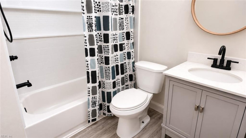 Photo 12 of 28 residential for sale in Virginia Beach virginia
