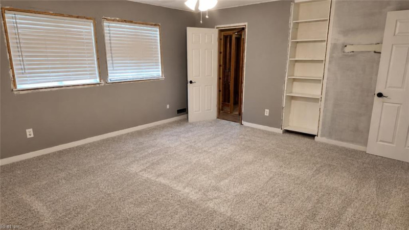 Photo 19 of 28 residential for sale in Virginia Beach virginia