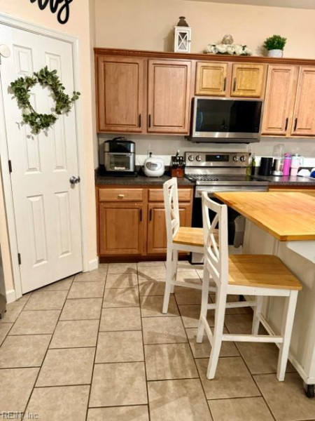 Photo 5 of 15 residential for sale in Chesapeake virginia Photo 5 of 15 residential for sale in Chesapeake virginia