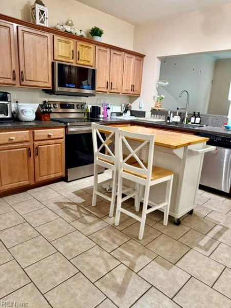 Photo 6 of 15 residential for sale in Chesapeake virginia Photo 6 of 15 residential for sale in Chesapeake virginia
