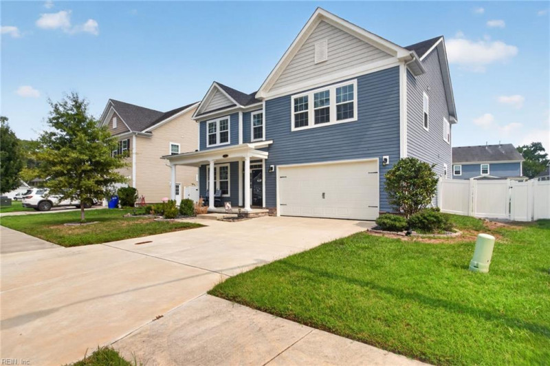 Photo 3 of 50 residential for sale in Suffolk virginia