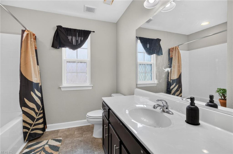 Photo 41 of 50 residential for sale in Suffolk virginia