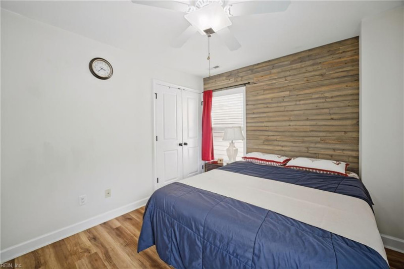 Photo 12 of 46 residential for sale in Virginia Beach virginia