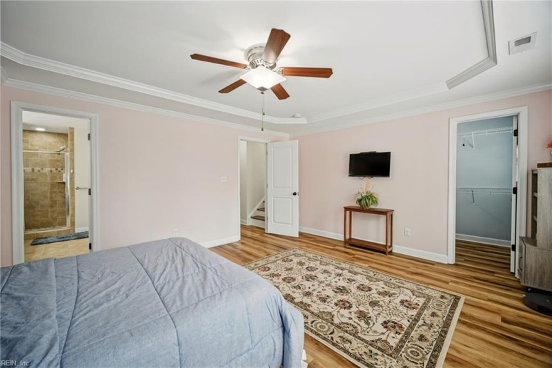 Photo 13 of 46 residential for sale in Virginia Beach virginia