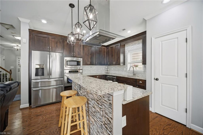 Photo 6 of 46 residential for sale in Virginia Beach virginia